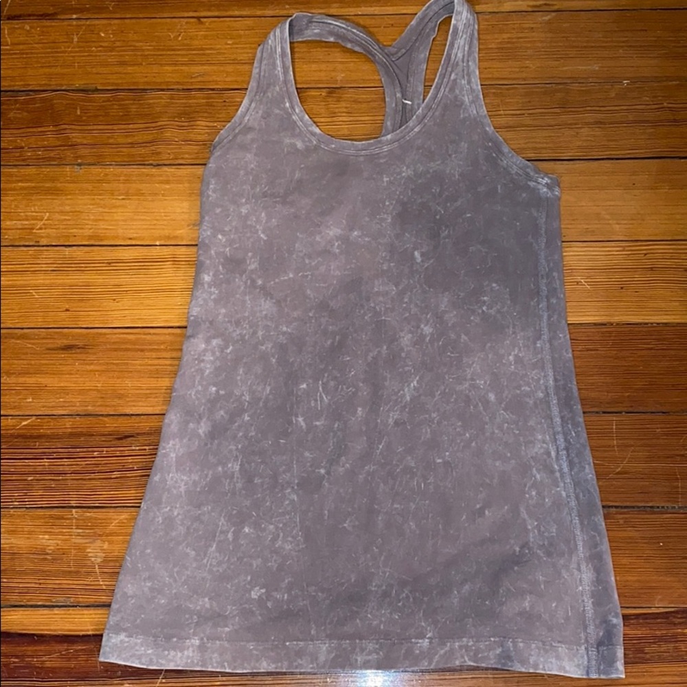 Lululemon tank